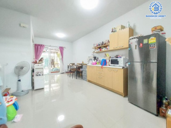 *****ทาวน์เฮ้าส์มือสองนนทบุรี ม.เดอะคัลเลอร์ พรีเมี่ยม บางกรวย-ไทรน้อย เนื้อที่กว้าง 20 ตร.ว. ฟังก์ชัน 3 ห้องนอน 2 ห้องน้ำ ที่จอดรถ 2 คัน บ้านคุณภาพจากแบรนด์ Areeya ฟรีแอร์! สภาพสวยพร้อมเข้าอยู่ หน้าโครงการติดถนนใหญ่ เชื่อมต่อถนนบางกรวย-ไทรน้อย ถนนชัยพฤกษ์ ถนนบางบัวทอง-สุพรรณบุรี